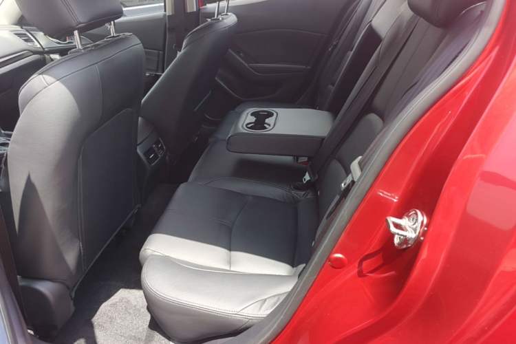 Used Mazda 3 Axela 2017 Sedan 2.0L Automatic Prestige Model China V Standard Left Rear Seat