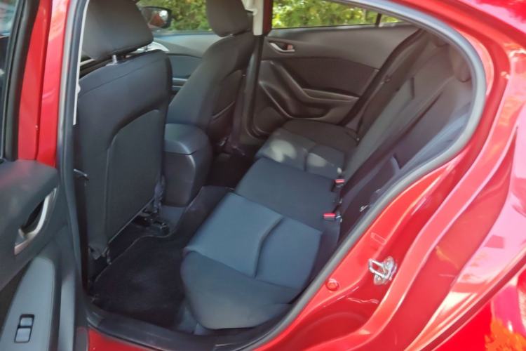 Used Mazda 3 Axela 2017 Sedan 1.5L Automatic Comfort Model Emission Standard China V Left Rear Seat