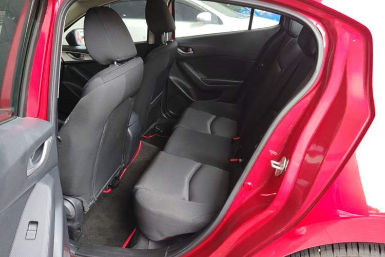 Used Mazda 3 Axela 2017 Sedan 1.5L Automatic Comfort Model Emission Standard China V Left Rear Seat