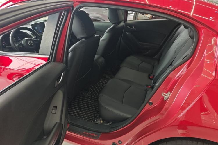 Used Mazda 3 Axela 2017 Sedan 1.5L Automatic Comfort Model Emission Standard China V Left Rear Seat
