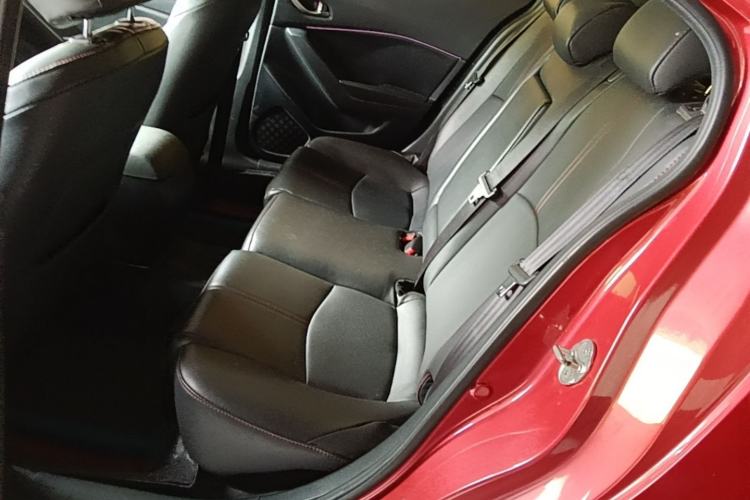 Used Mazda 3 Axela 2017 Hatchback 1.5L Automatic Comfort Model Emission Standard China V Left Rear Seat