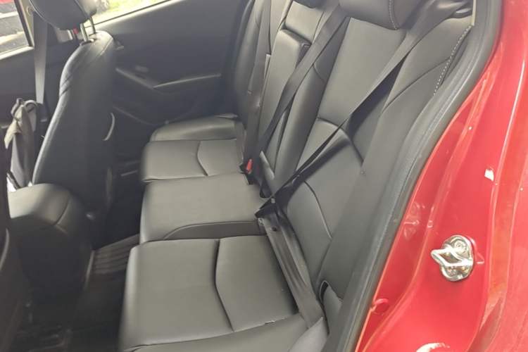 Used Mazda 3 Axela 2017 Sedan 1.5L Automatic Comfort Model Emission Standard China V Left Rear Seat