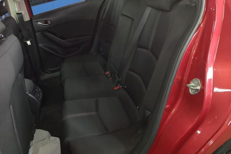 Used Mazda 3 Axela 2017 Sedan 1.5L Automatic Luxury Model Emission Standard China V Left Rear Seat
