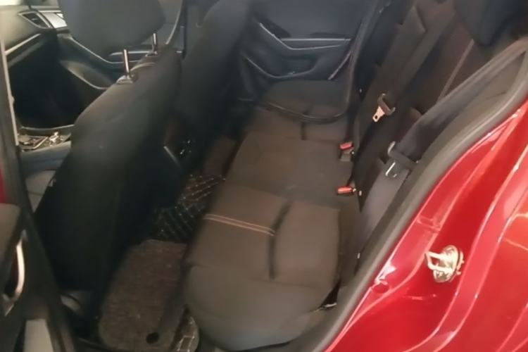 Used Mazda 3 Axela 2017 Hatchback 2.0L Automatic Luxury Model Emission Standard China V Left Rear Seat