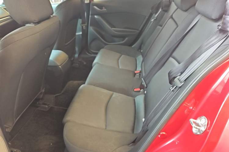 Used Mazda 3 Axela 2017 Sedan 1.5L Automatic Comfort Model China VI Standard Left Rear Seat