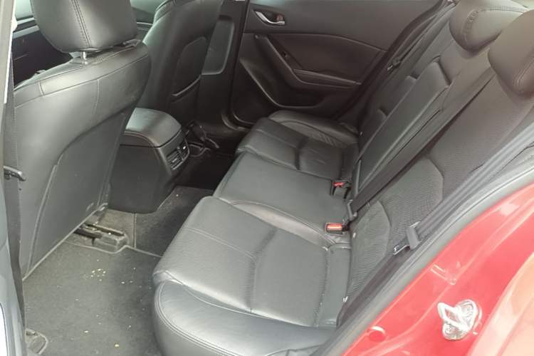 Used Mazda 3 Axela 2017 Sedan 2.0L Automatic Prestige Model China V Standard Left Rear Seat
