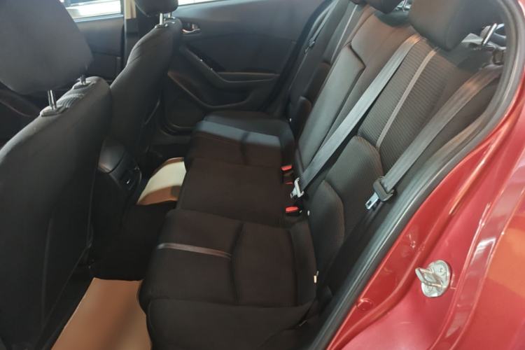Used Mazda 3 Axela 2017 Sedan 1.5L Automatic Luxury Model Emission Standard China V Left Rear Seat