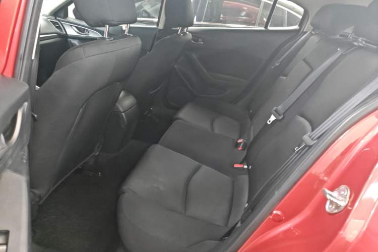 Used Mazda 3 Axela 2017 Hatchback 1.5L Automatic Comfort Model Emission Standard China V Left Rear Seat