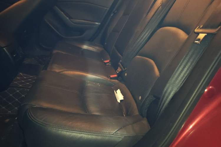 Used Mazda 3 Axela 2017 Sedan 2.0L Automatic Prestige Model China V Standard Left Rear Seat
