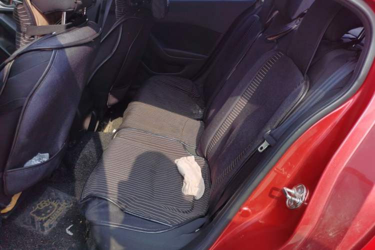 Used Mazda 3 Axela 2017 Sedan 1.5L Automatic Comfort Model Emission Standard China V Left Rear Seat