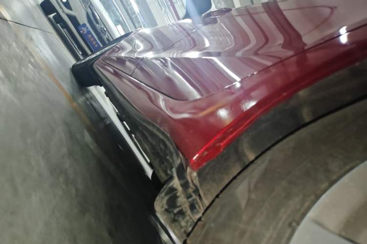 Used Mazda 3 Axela 2017 Hatchback 1.5L Automatic Comfort Model Emission Standard China V Left Side Sill
