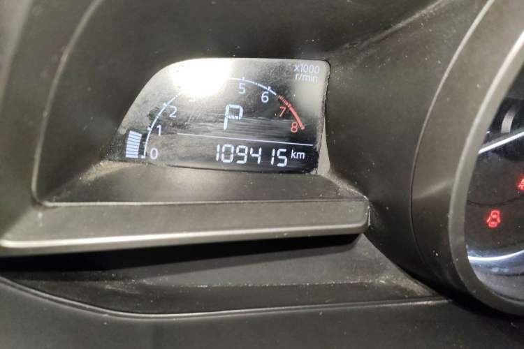 Used Mazda 3 Axela 2017 Sedan 1.5L Automatic Comfort Model Emission Standard China V Odometer Close Up
