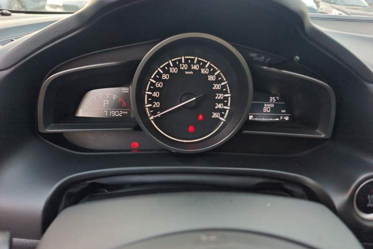 Used Mazda 3 Axela 2017 Sedan 2.0L Automatic Prestige Model China V Standard Odometer Close Up
