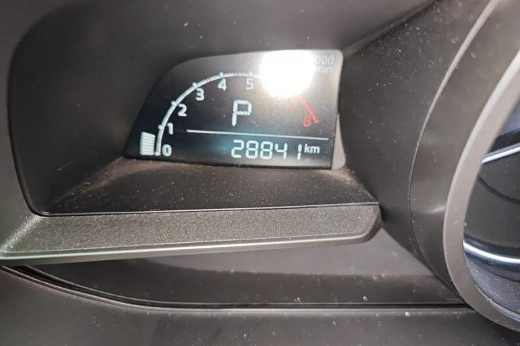 Used Mazda 3 Axela 2017 Sedan 1.5L Automatic Comfort Model Emission Standard China V Odometer Close Up