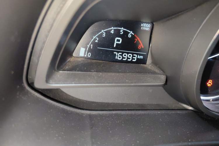 Used Mazda 3 Axela 2017 Sedan 1.5L Automatic Comfort Model Emission Standard China V Odometer Close Up