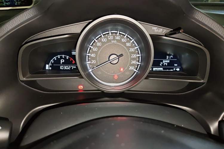 Used Mazda 3 Axela 2017 Sedan 2.0L Automatic Prestige Model China V Standard Odometer Close Up