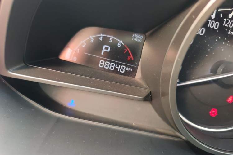 Used Mazda 3 Axela 2017 Sedan 1.5L Automatic Comfort Model Emission Standard China V Odometer Close Up