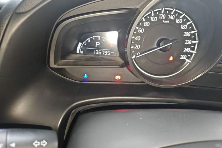 Used Mazda 3 Axela 2017 Sedan 1.5L Automatic Luxury Model Emission Standard China V Odometer Close Up