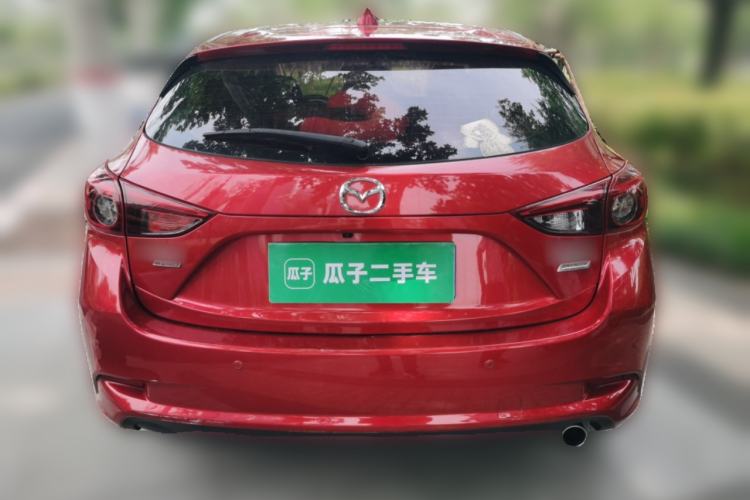 Used Mazda 3 Axela 2017 Hatchback 1.5L Automatic Luxury Model China VI Standard Rear