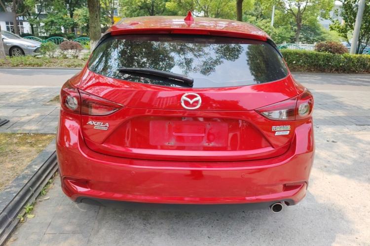 Used Mazda 3 Axela 2017 Hatchback 1.5L Automatic Luxury Model China VI Standard Rear