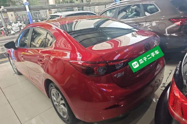 Used Mazda 3 Axela 2017 Sedan 1.5L Automatic Luxury Model China VI Standard Rear Left 45 Deg