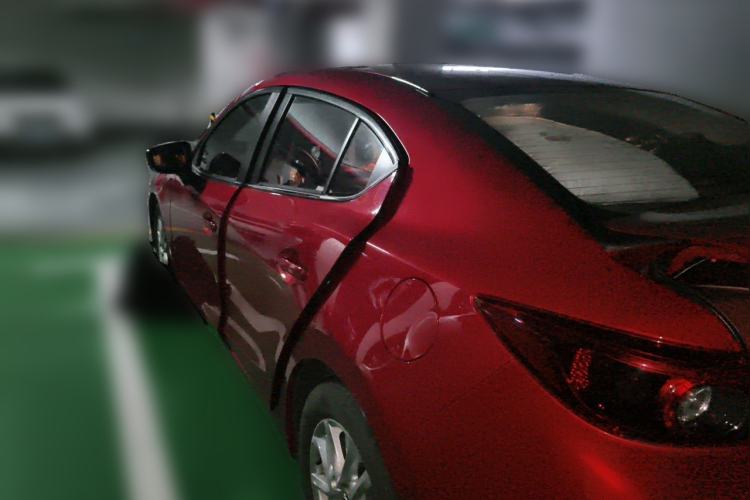 Used Mazda 3 Axela 2017 Sedan 1.5L Automatic Luxury Model Emission Standard China V Rear Left 45 Deg