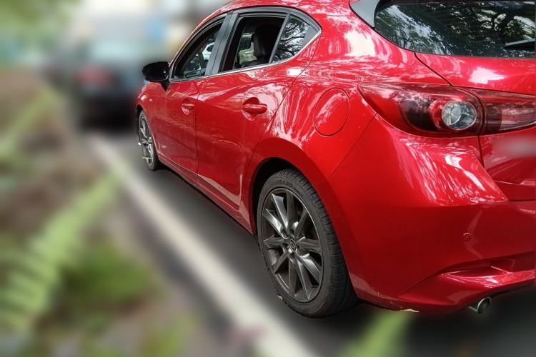 Used Mazda 3 Axela 2017 Hatchback 2.0L Automatic Sport Model China V Emission Standard Rear Left 45 Deg