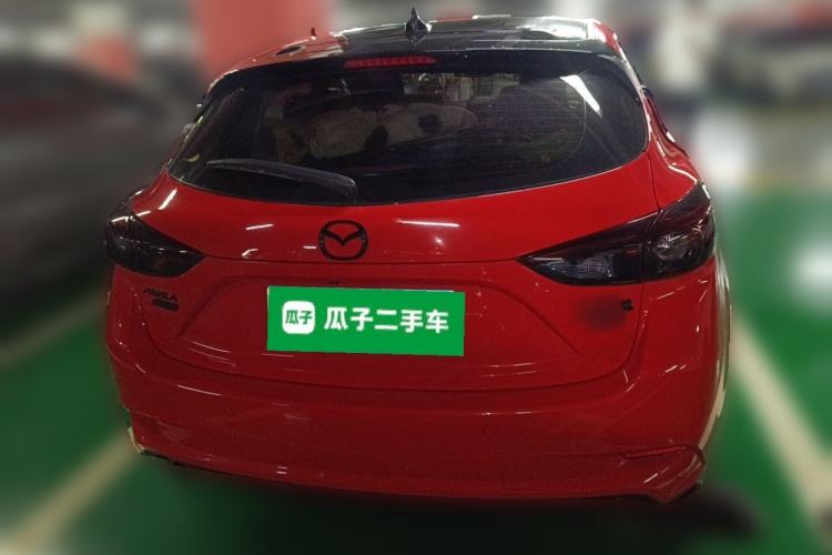 Used Mazda 3 Axela 2017 Hatchback 2.0L Automatic Luxury Model China VI Standard Rear
