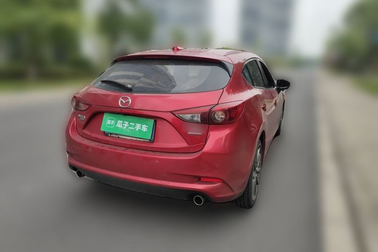 Used Mazda 3 Axela 2017 Hatchback 2.0L Automatic Luxury Model China VI Standard Rear Right 45 Deg