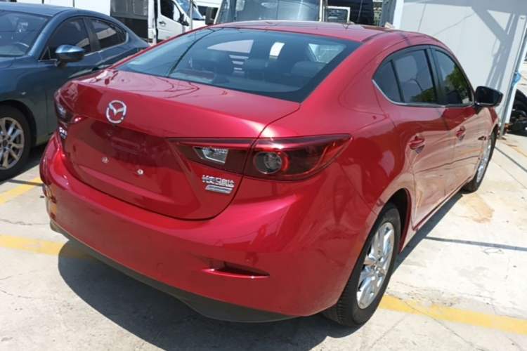 Used Mazda 3 Axela 2017 Sedan 1.5L Automatic Luxury Model Emission Standard China V Rear Right 45 Deg
