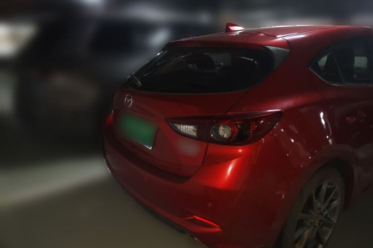 Used Mazda 3 Axela 2017 Hatchback 2.0L Automatic Sport Model China V Emission Standard Rear Right 45 Deg