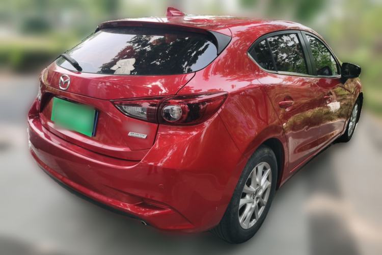 Used Mazda 3 Axela 2017 Hatchback 1.5L Automatic Luxury Model China VI Standard Rear Right 45 Deg