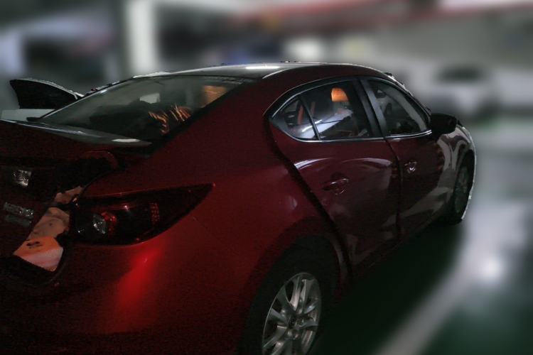 Used Mazda 3 Axela 2017 Sedan 1.5L Automatic Luxury Model Emission Standard China V Rear Right 45 Deg