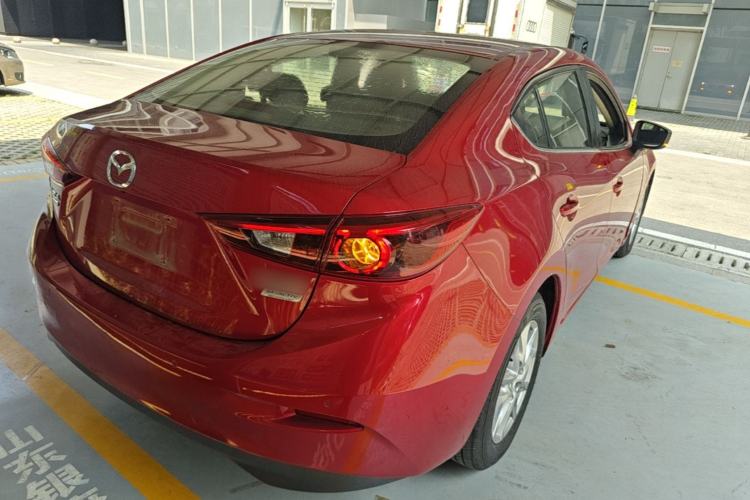 Used Mazda 3 Axela 2017 Sedan 1.5L Automatic Luxury Model Emission Standard China V Rear Right 45 Deg