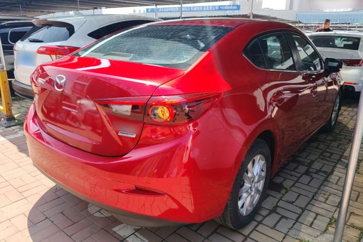 Used Mazda 3 Axela 2017 Sedan 1.5L Automatic Luxury Model China VI Standard Rear Right 45 Deg