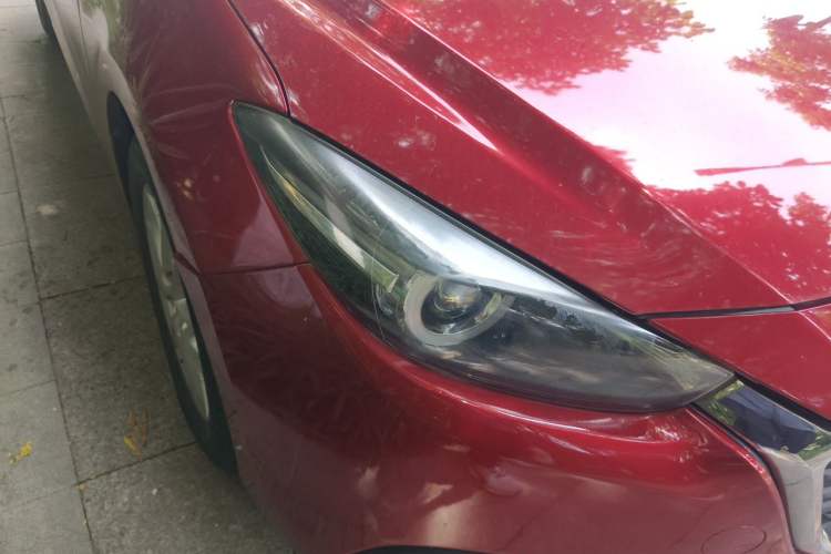 Used Mazda 3 Axela 2017 Sedan 1.5L Automatic Luxury Model Emission Standard China V Right Front Headlight