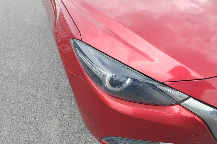 Used Mazda 3 Axela 2017 Sedan 1.5L Automatic Luxury Model Emission Standard China V Right Front Headlight