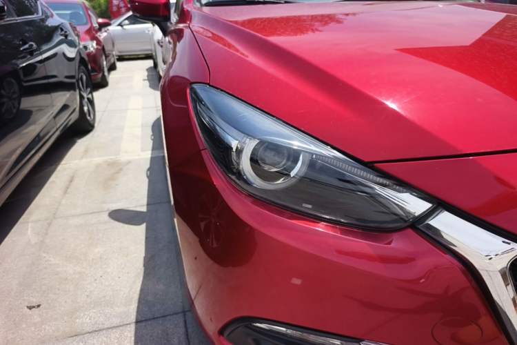 Used Mazda 3 Axela 2017 Sedan 2.0L Automatic Prestige Model China V Standard Right Front Headlight