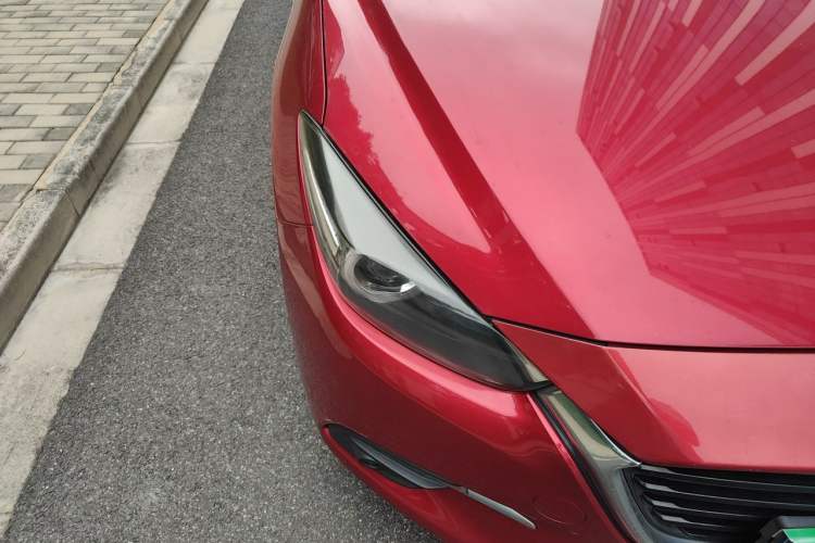 Used Mazda 3 Axela 2017 Hatchback 2.0L Automatic Luxury Model China VI Standard Right Front Headlight