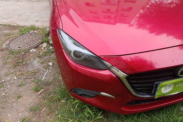 Used Mazda 3 Axela 2017 Sedan 1.5L Automatic Luxury Model Emission Standard China V Right Front Headlight