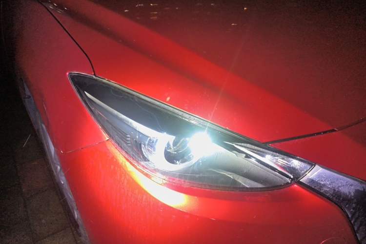 Used Mazda 3 Axela 2017 Sedan 1.5L Automatic Luxury Model Emission Standard China V Right Front Headlight