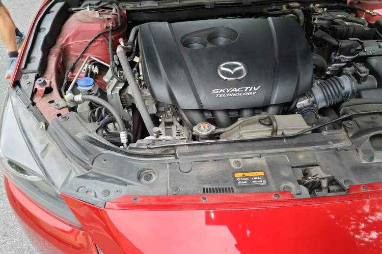 Used Mazda 3 Axela 2017 Sedan 2.0L Automatic Flagship Model China V Standard Right Front Headlight