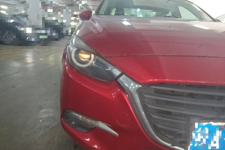 Used Mazda 3 Axela 2017 Sedan 1.5L Automatic Luxury Model Emission Standard China V Right Front Headlight