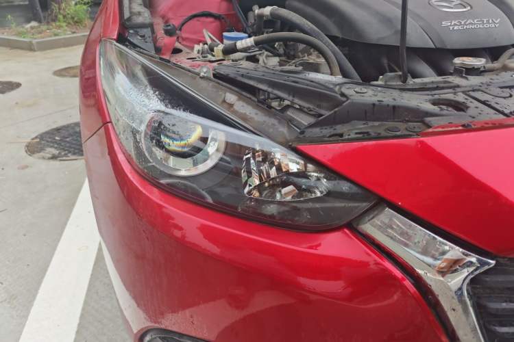 Used Mazda 3 Axela 2017 Sedan 1.5L Automatic Comfort Model Emission Standard China V Right Front Headlight