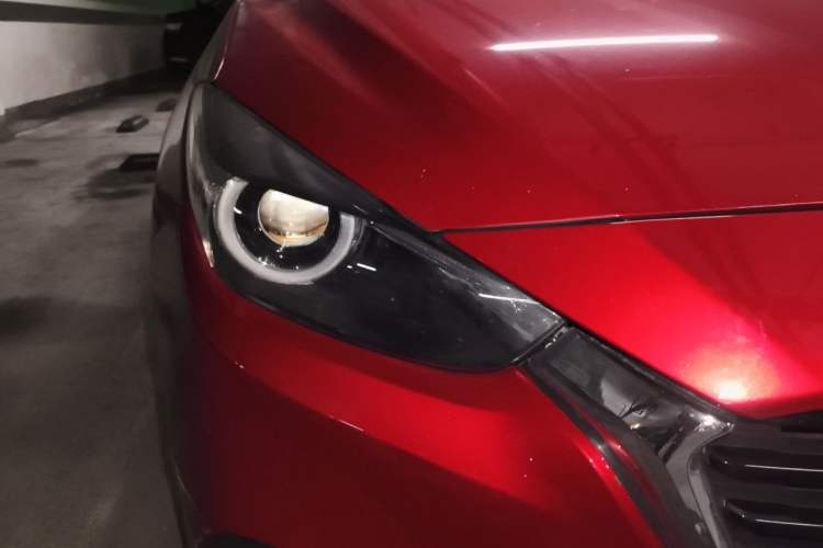 Used Mazda 3 Axela 2017 Sedan 2.0L Automatic Prestige Model China V Standard Right Front Headlight