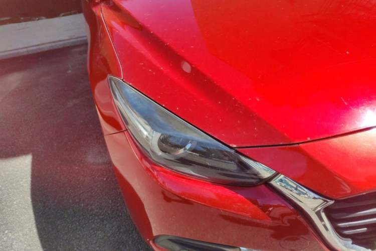 Used Mazda 3 Axela 2017 Hatchback 1.5L Automatic Luxury Model Emission Standard China V Right Front Headlight
