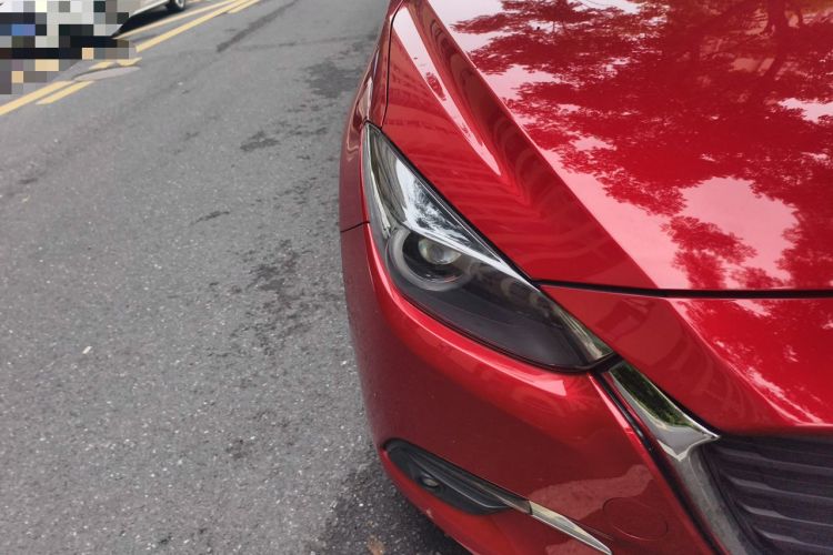 Used Mazda 3 Axela 2017 Sedan 1.5L Automatic Luxury Model Emission Standard China V Right Front Headlight