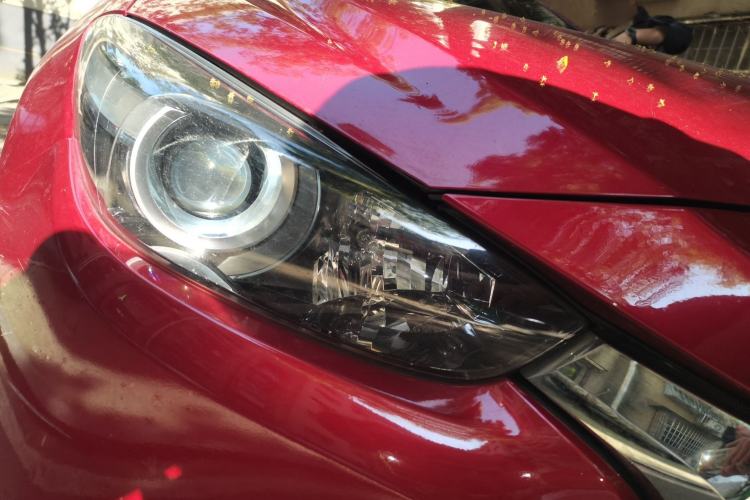 Used Mazda 3 Axela 2017 Sedan 1.5L Automatic Comfort Model Emission Standard China V Right Front Headlight