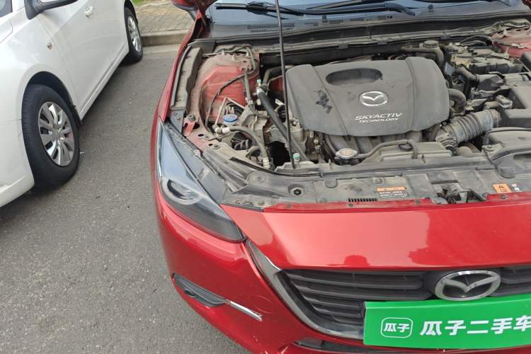 Used Mazda 3 Axela 2017 Sedan 1.5L Automatic Luxury Model Emission Standard China V Right Front Headlight