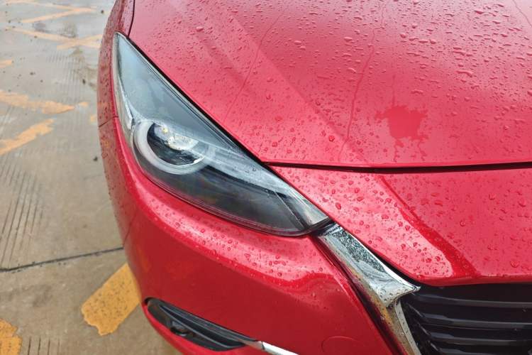 Used Mazda 3 Axela 2017 Sedan 1.5L Automatic Luxury Model Emission Standard China V Right Front Headlight